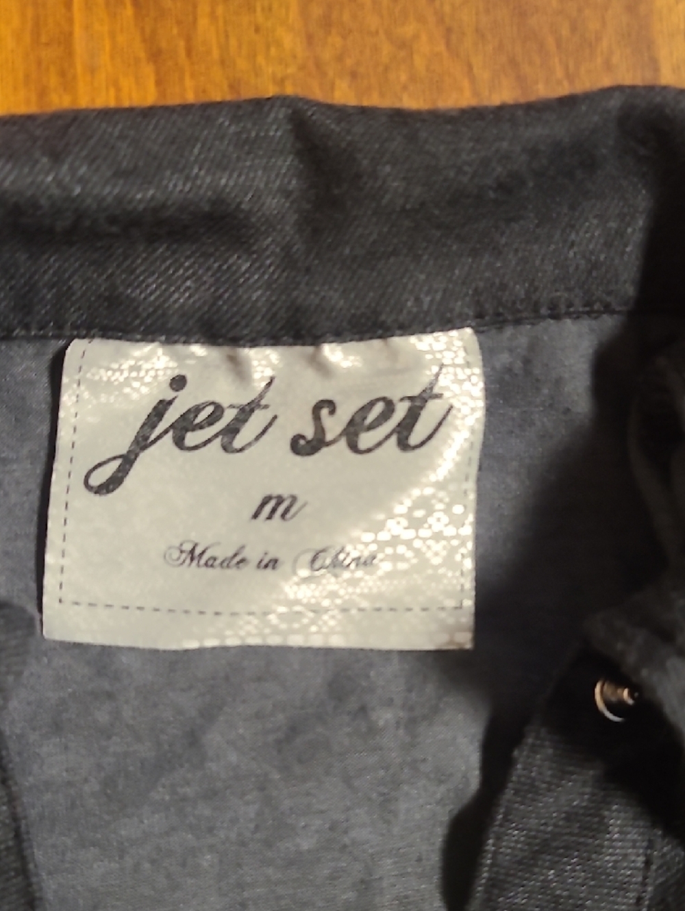 Black Button-Up Collared Shirt - Picture 2 of 5